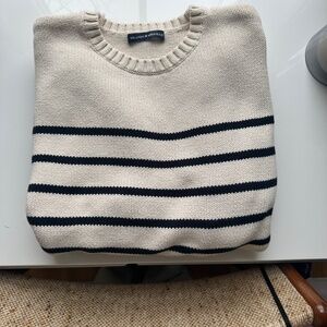 Brandy Melville Stripped Crewneck Sweatshirt